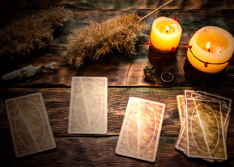 Расклад Таро «Что готовит мне 2026 год? Какие уроки, возможности, испытания придется преодолеть? »