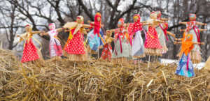 Гадания на Масленицу: встречаем весну и узнаем будущее